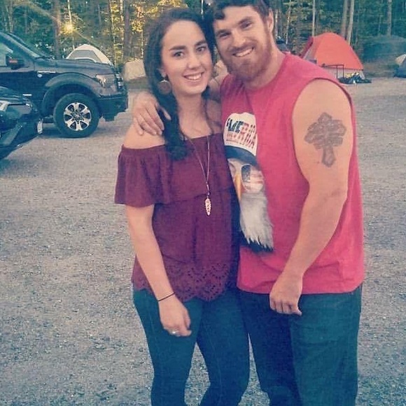 Maroon Off the Shoulder shirt - Picture 2 of 2